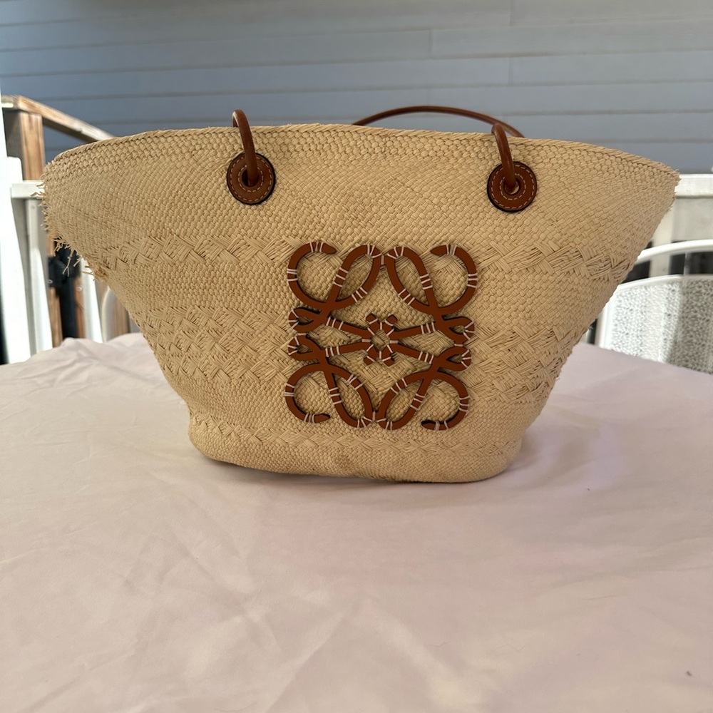 Loewe Small Anagram Basket Bag, in Iraca palm and calfskin